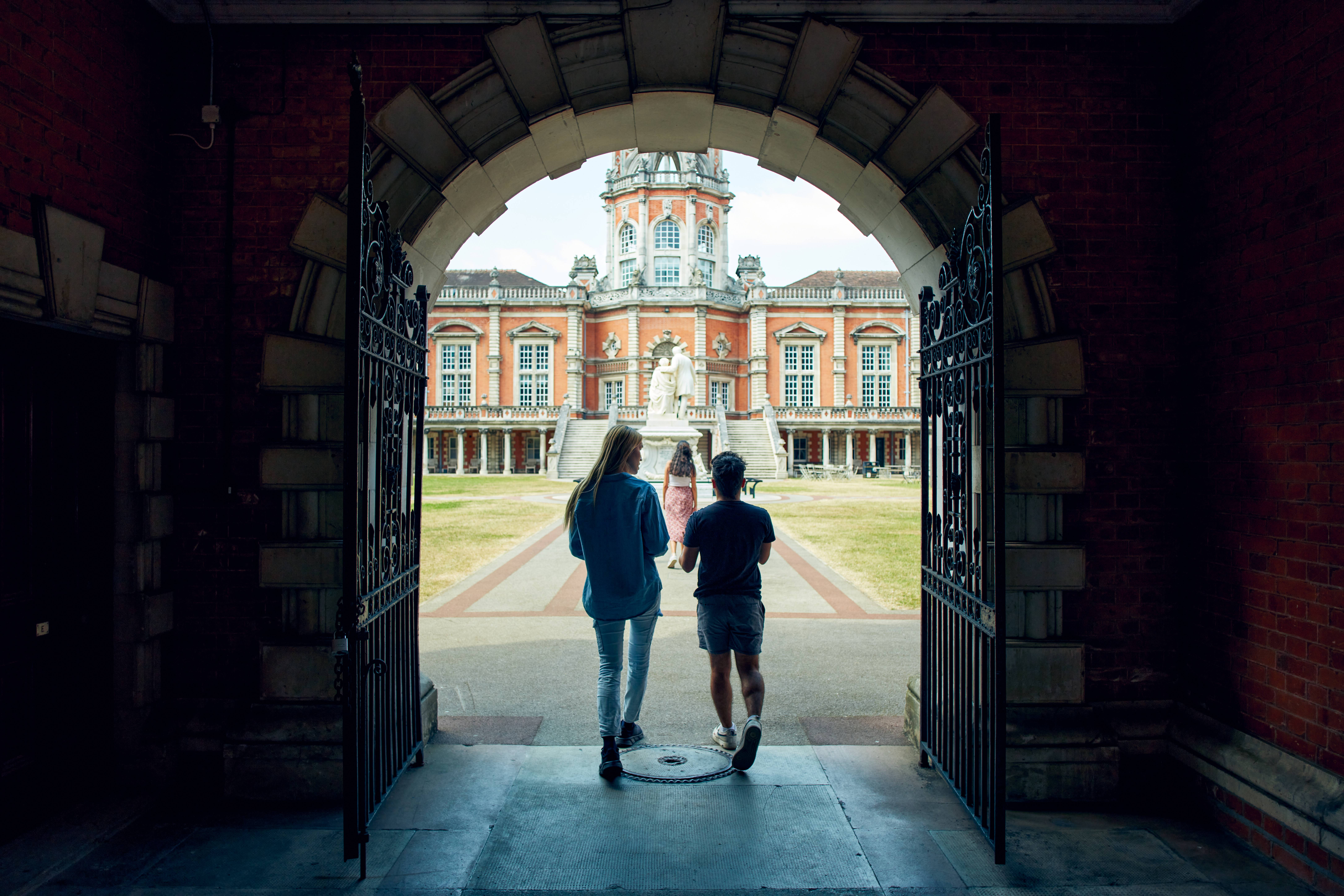 MC000266 13 06 23 RHUL5444